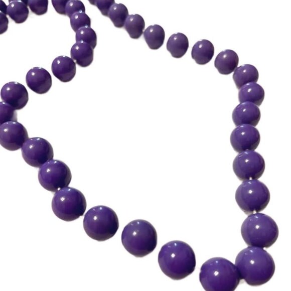 Vintage Purple Beaded Necklace – Bold, Retro & Beautiful - Picture 1 of 1